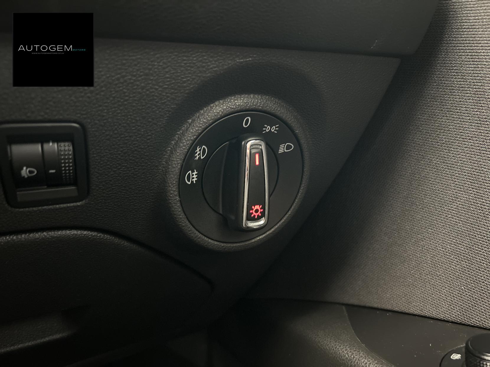 SEAT Leon 2.0 TDI CR SE Hatchback 5dr Diesel Manual Euro 5 (s/s) (150 ps)