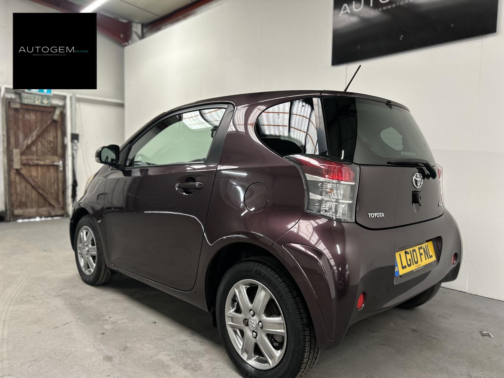 Toyota iQ 1.0 VVT-i 2 Hatchback 3dr Petrol Manual Euro 4 (68 bhp)