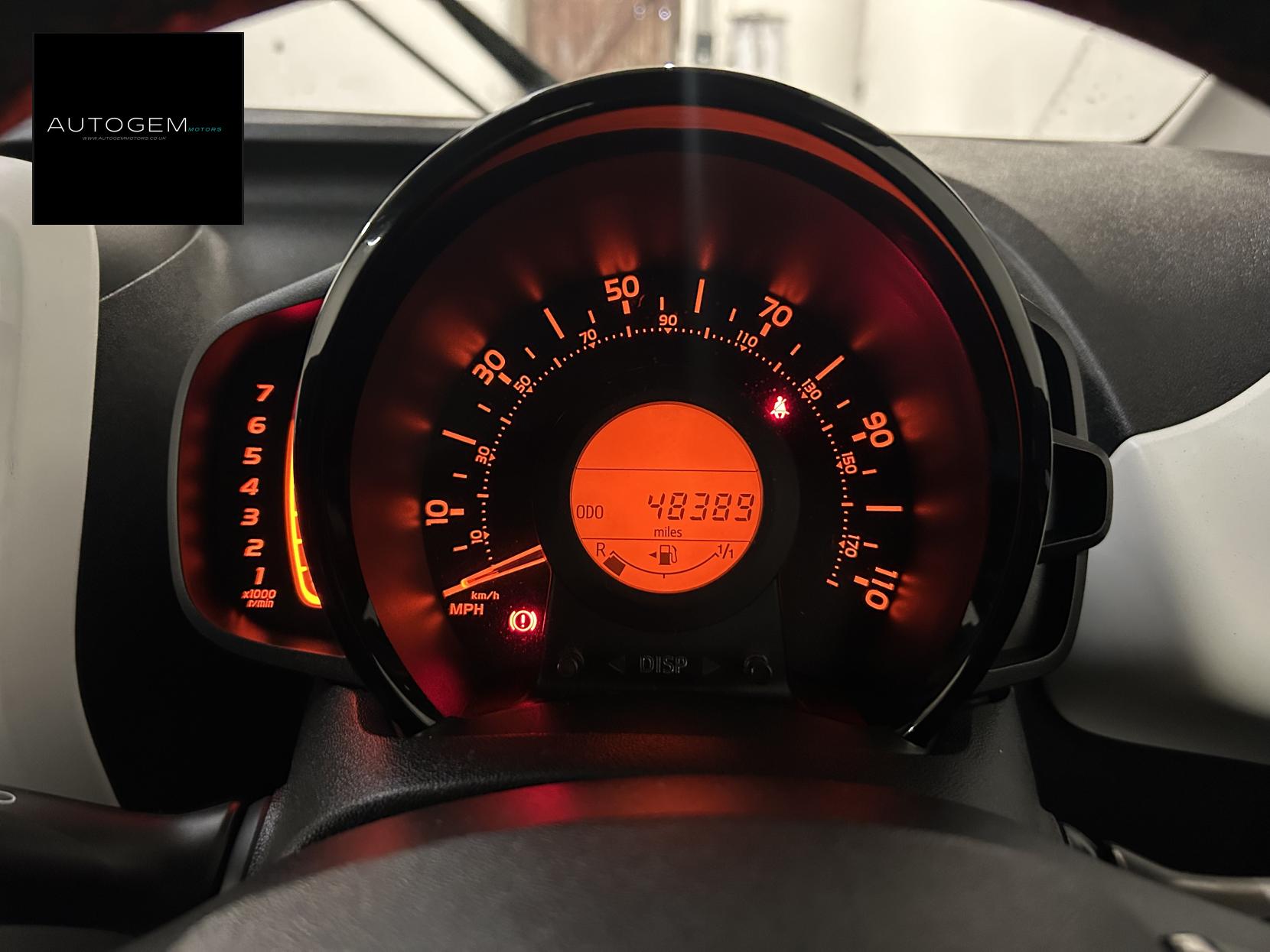 Peugeot 108 1.2 PureTech Roland Garros Top! 3dr Petrol Manual Euro 6 (82 ps)