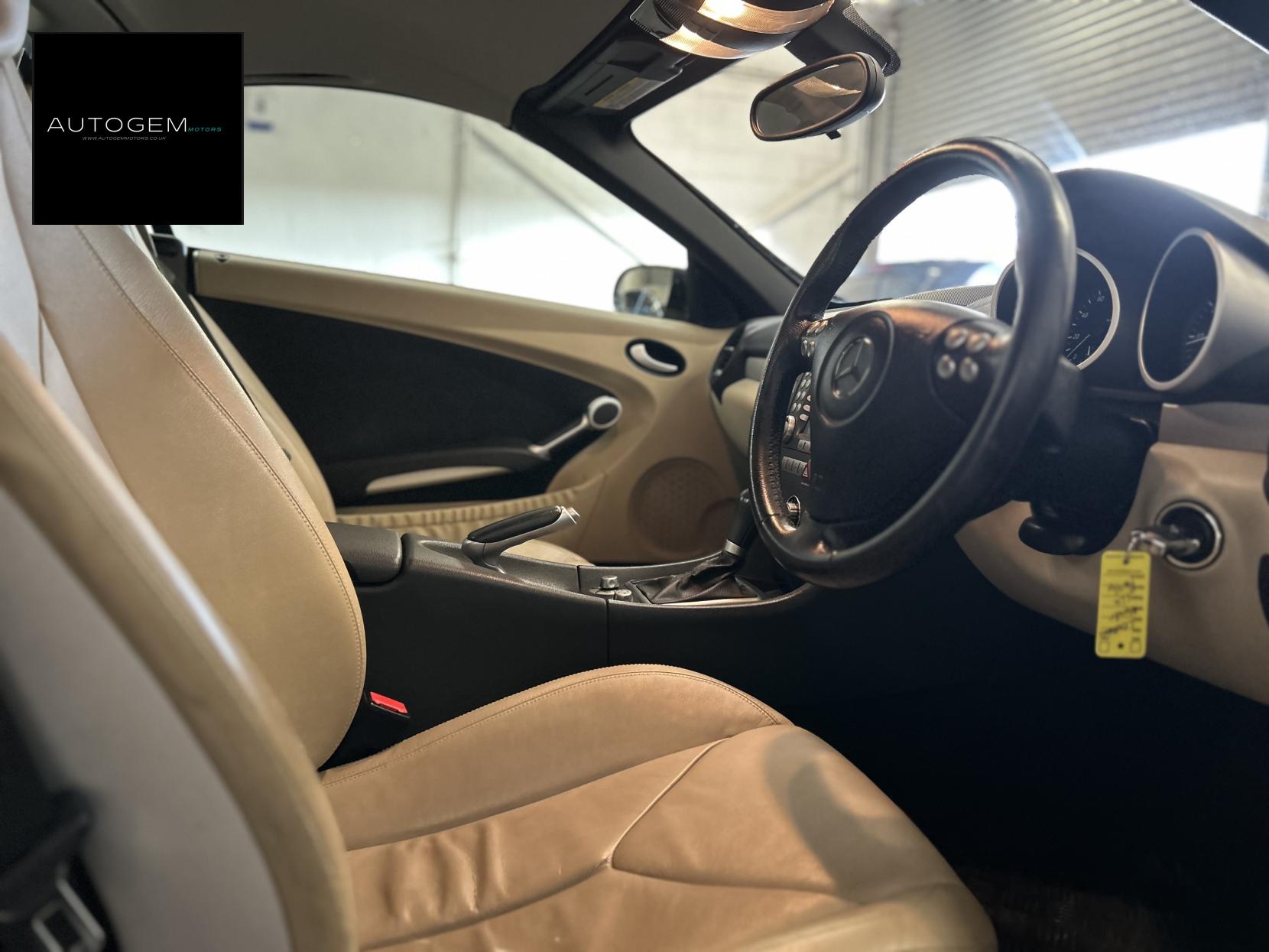 Mercedes-Benz SLK 3.0 SLK280 Convertible 2dr Petrol G-Tronic Euro 4 (231 ps)