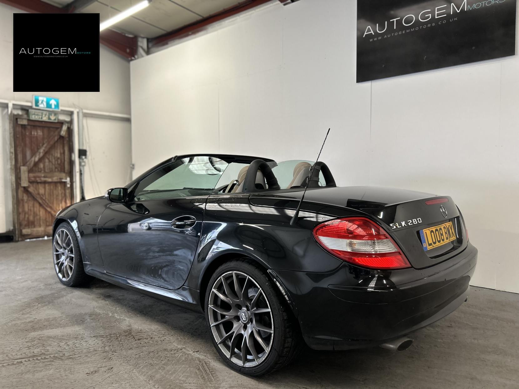 Mercedes-Benz SLK 3.0 SLK280 Convertible 2dr Petrol G-Tronic Euro 4 (231 ps)