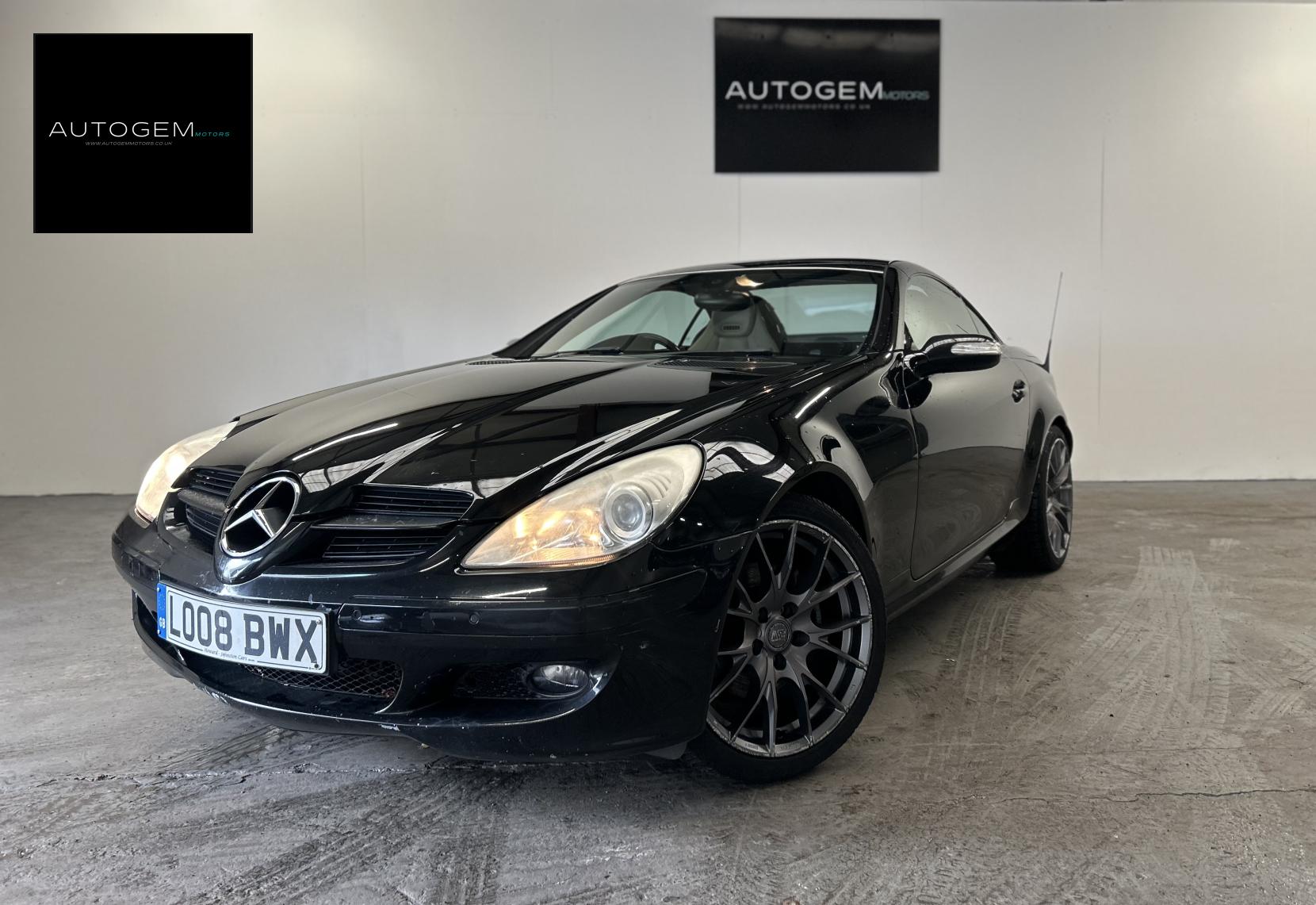 Mercedes-Benz SLK 3.0 SLK280 Convertible 2dr Petrol G-Tronic Euro 4 (231 ps)