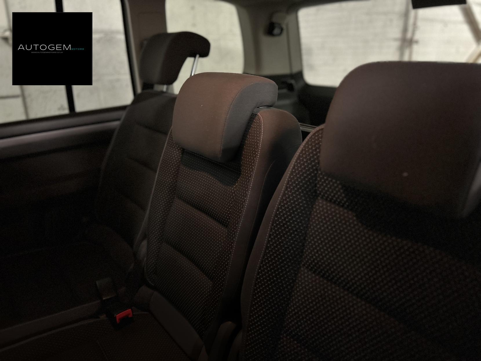 Volkswagen Touran 1.6 TDI SE MPV 5dr Diesel Manual Euro 5 (105 ps)