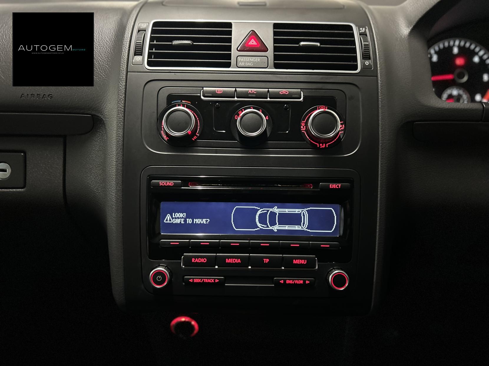 Volkswagen Touran 1.6 TDI SE MPV 5dr Diesel Manual Euro 5 (105 ps)