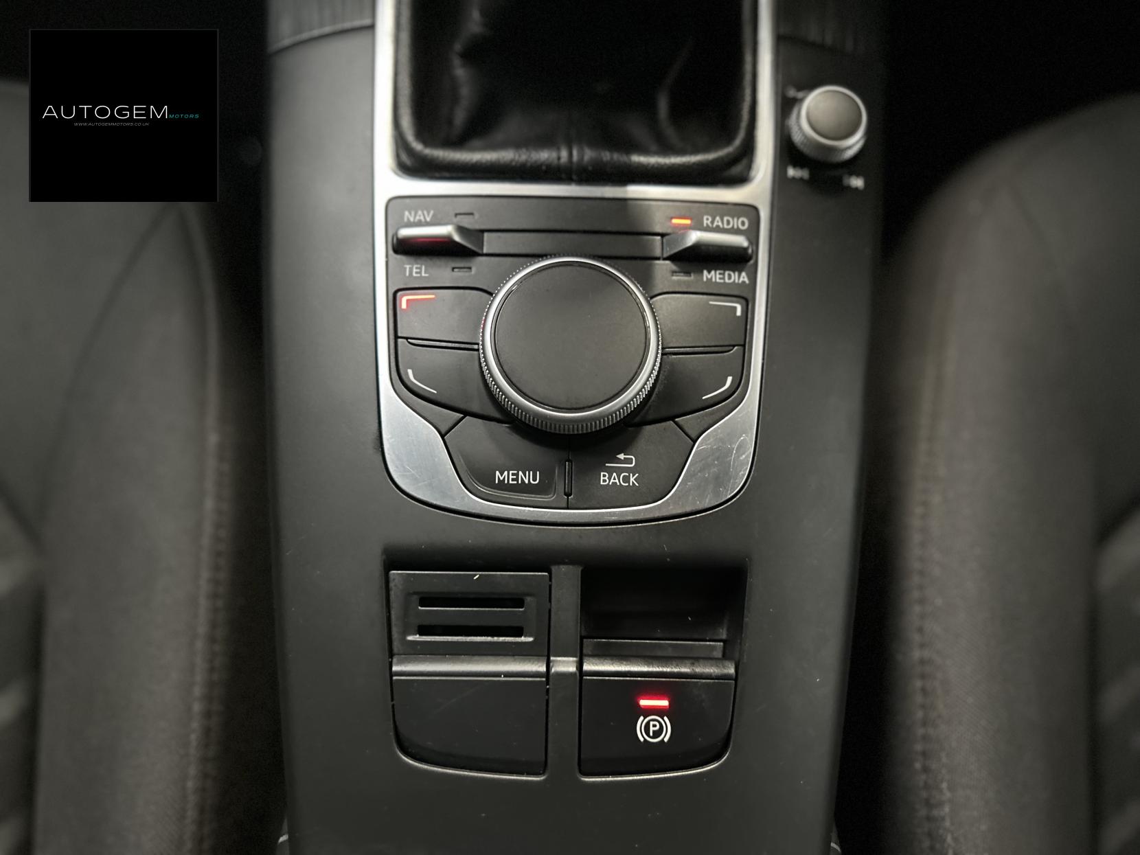 Audi A3 1.6 TDI SE Sportback 5dr Diesel Manual Euro 5 (s/s) (105 ps)