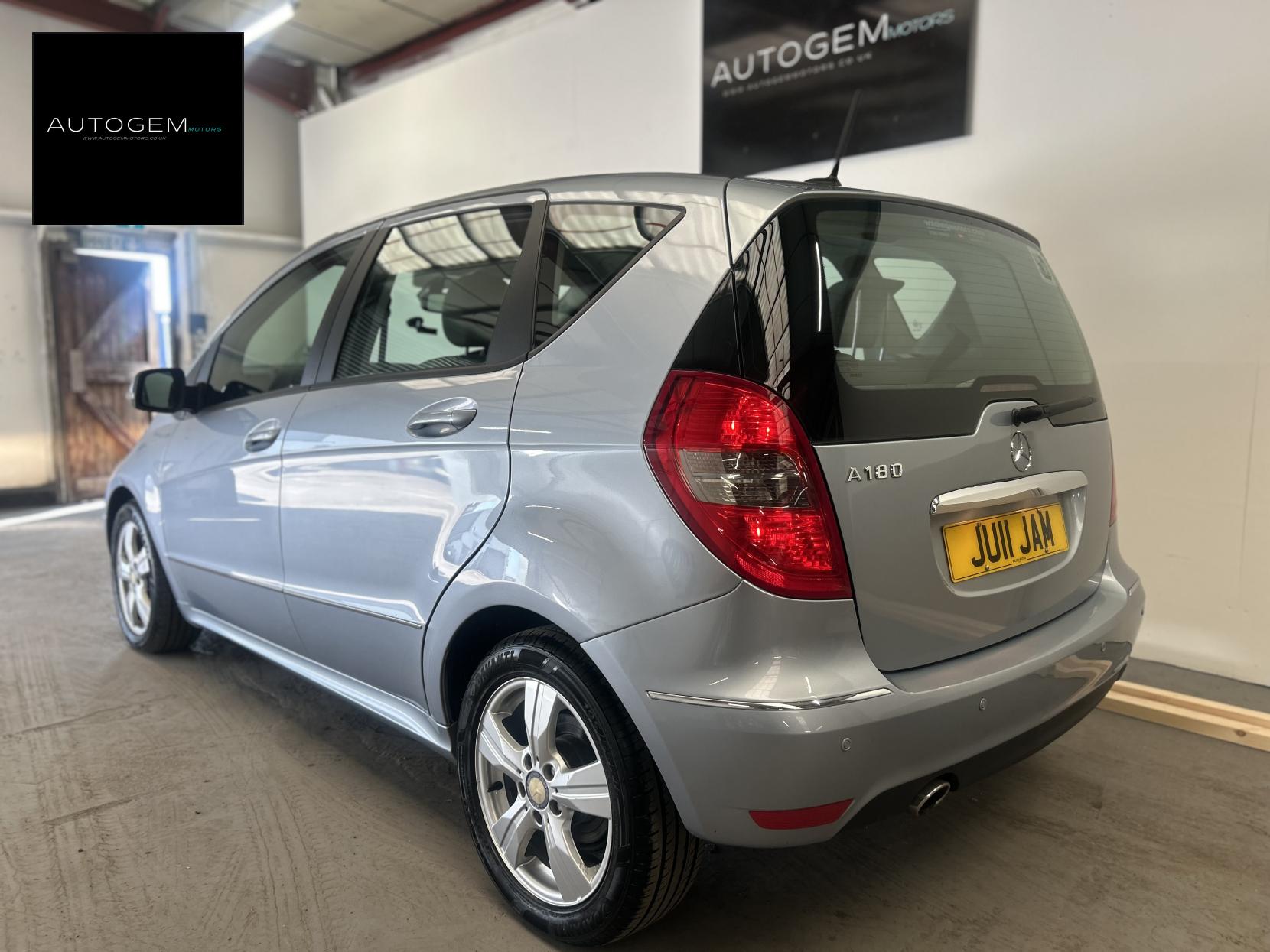 Mercedes-Benz A Class 1.7 A180 Avantgarde SE Hatchback 5dr Petrol CVT (166 g/km, 116 bhp)