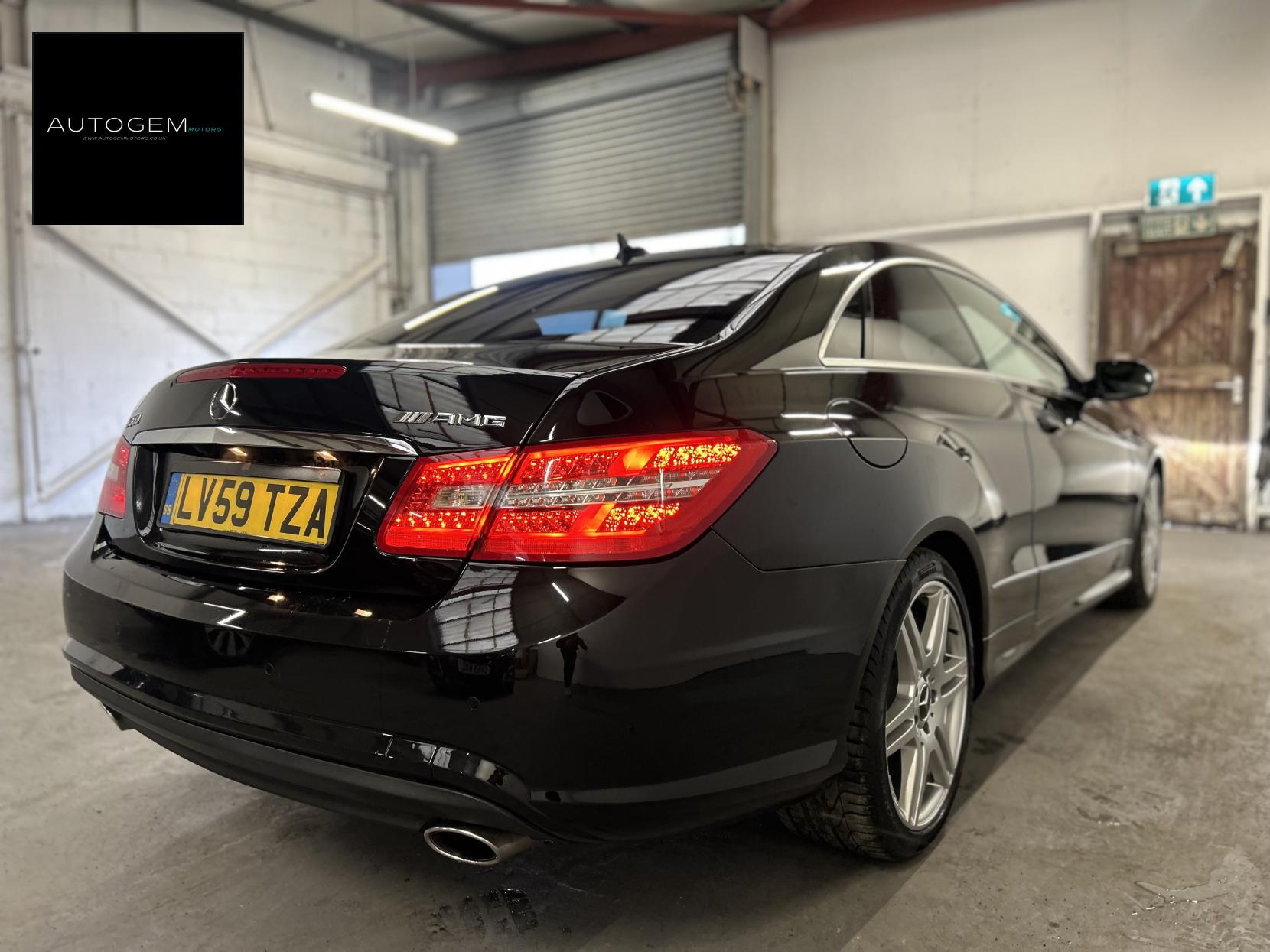 Mercedes-Benz E Class 3.0 E350 CDI V6 BlueEfficiency Sport Coupe 2dr Diesel G-Tronic Euro 5 (231 ps)