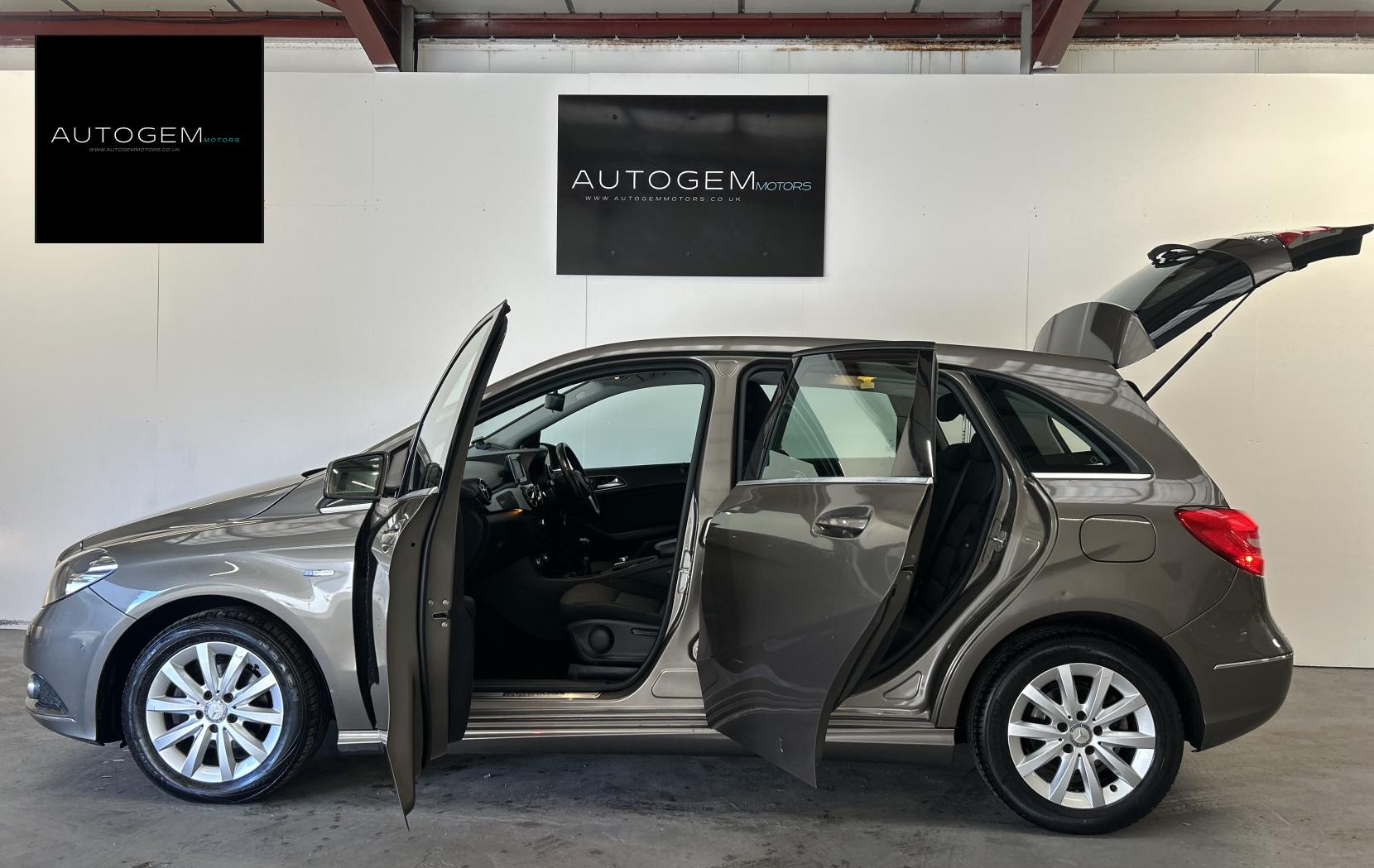 Mercedes-Benz B Class 1.6 B180 BlueEfficiency SE MPV 5dr Petrol Manual Euro 5 (s/s) (122 ps)