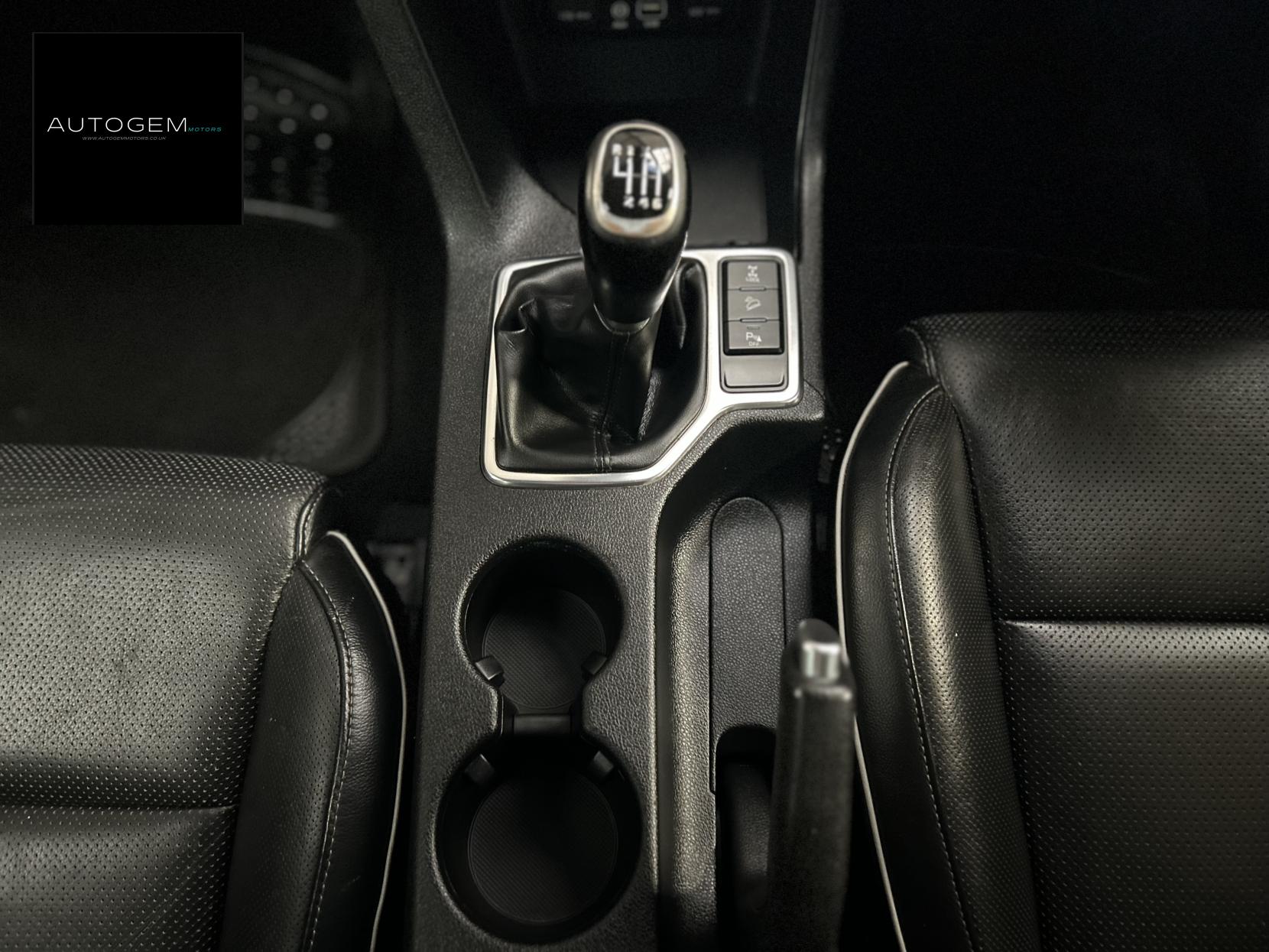 Kia Sportage 2.0 CRDi KX-3 SUV 5dr Diesel Manual AWD Euro 6 (134 bhp)