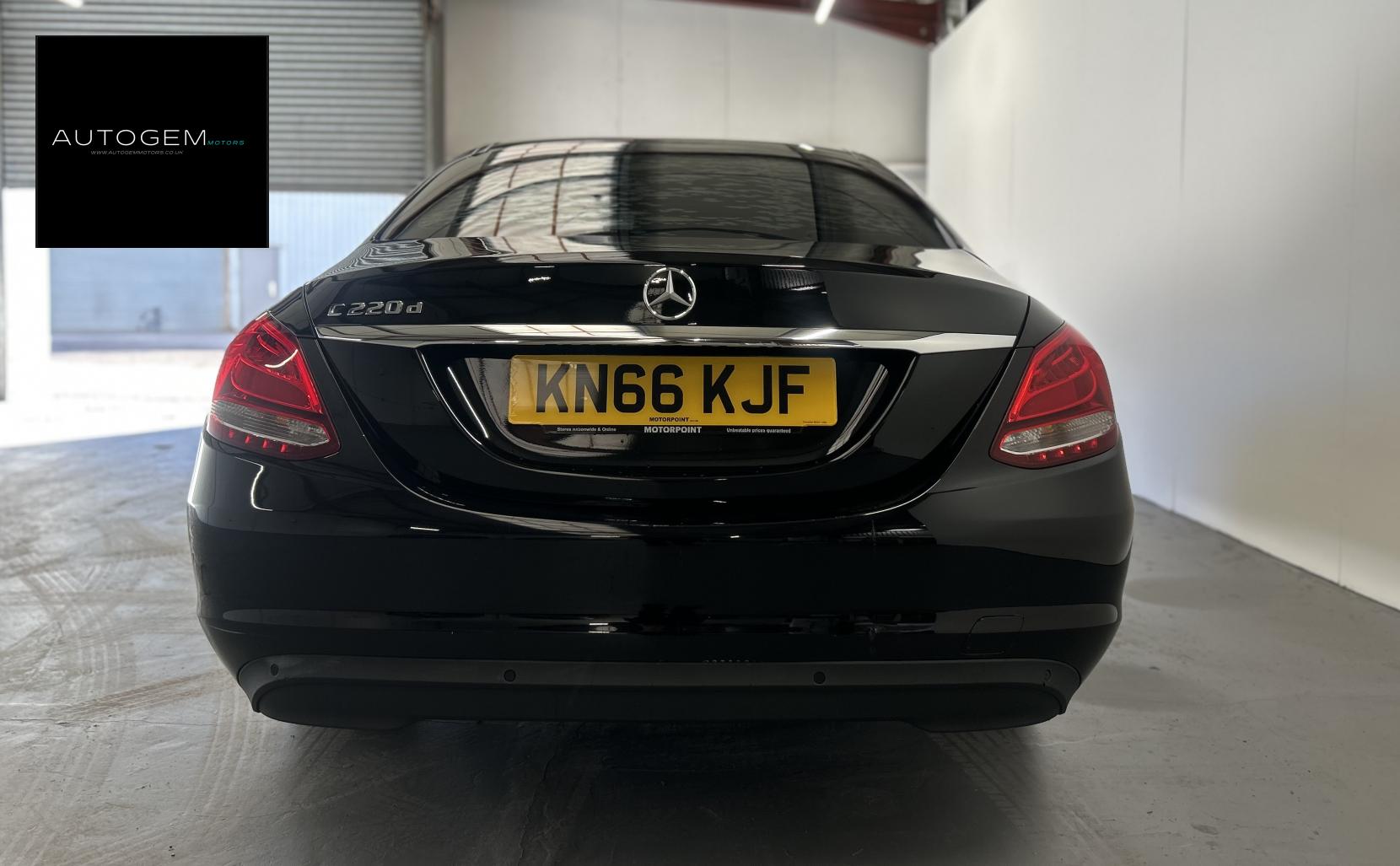 Mercedes-Benz C Class 2.1 C220d SE Executive Edition Saloon 4dr Diesel 7G-Tronic+ Euro 6 (s/s) (170 ps)