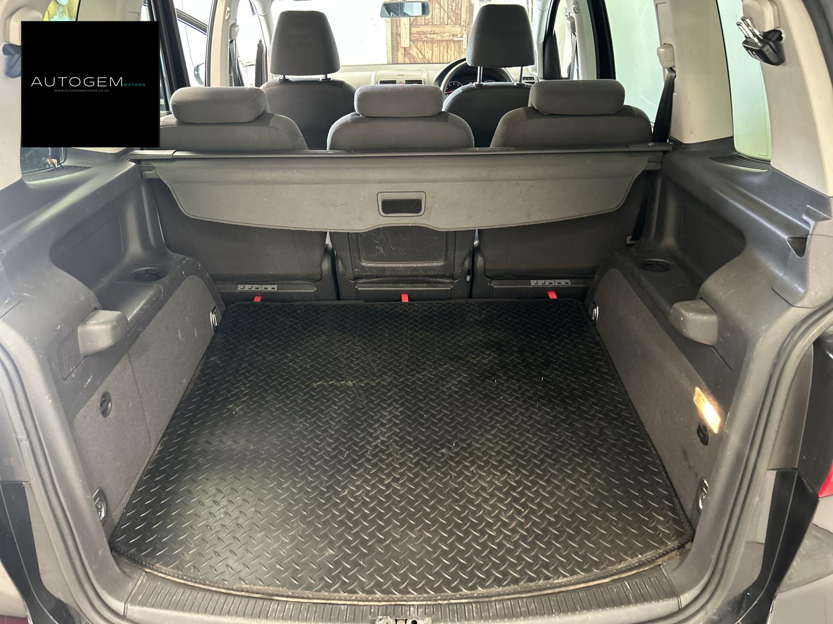 Volkswagen Touran 1.2 TSI BlueMotion Tech S MPV 5dr Petrol Manual Euro 5 (105 ps)